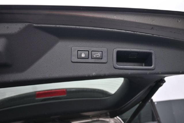 Used 2025 Subaru Forester Premium AWD/4WD image 7