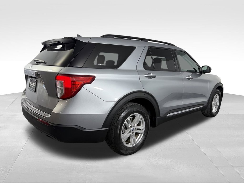Used 2022 Ford Explorer XLT RWD image 6