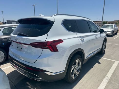 Used 2021 Hyundai Santa Fe SEL w/ Convenience Package FWD image 4