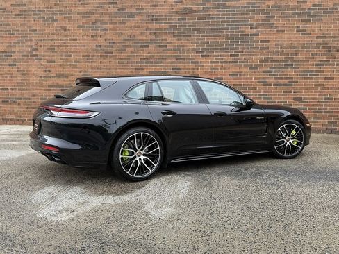 Certified 2022 Porsche Panamera 4 image 7