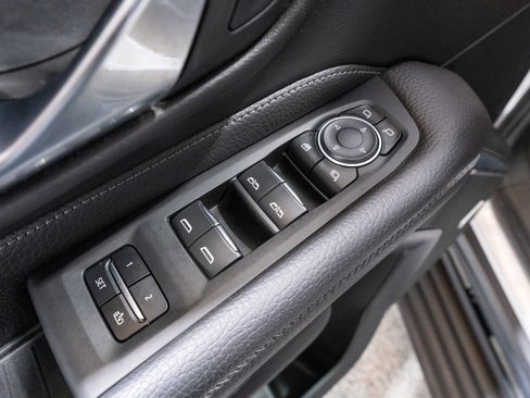 Used 2022 GMC Yukon Denali image 15