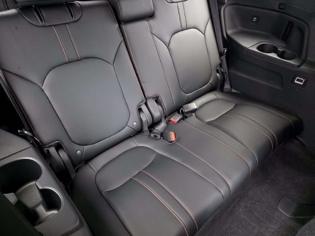 Used 2025 Honda Pilot TrailSport image 30