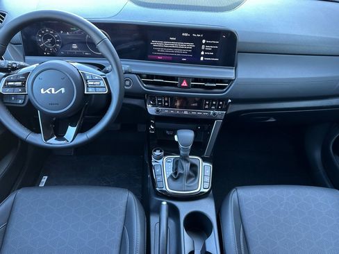 New 2026 Kia Seltos EX FWD image 13