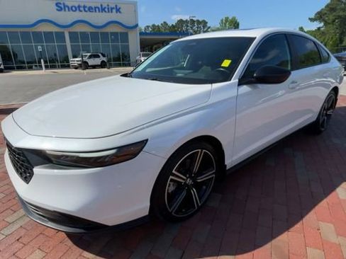 Certified 2024 Honda Accord Sport image 5