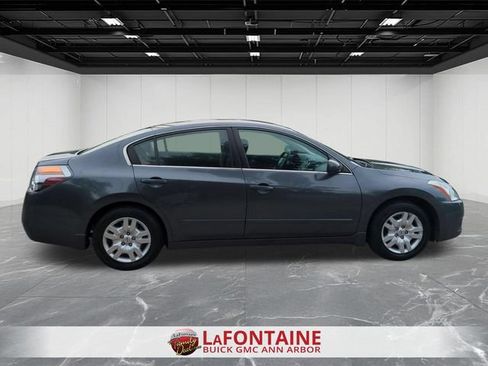 Used 2012 Nissan Altima 2.5 S FWD image 16