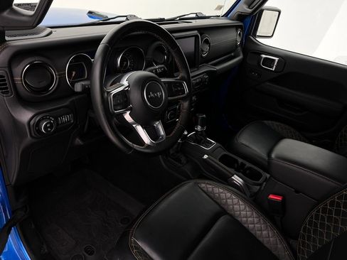 Used 2022 Jeep Gladiator Overland image 12