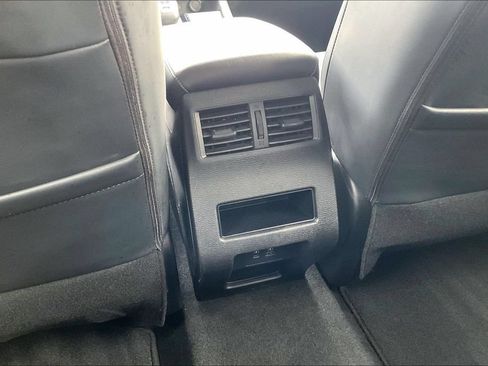 Used 2024 Mitsubishi Outlander SE AWD/4WD image 30