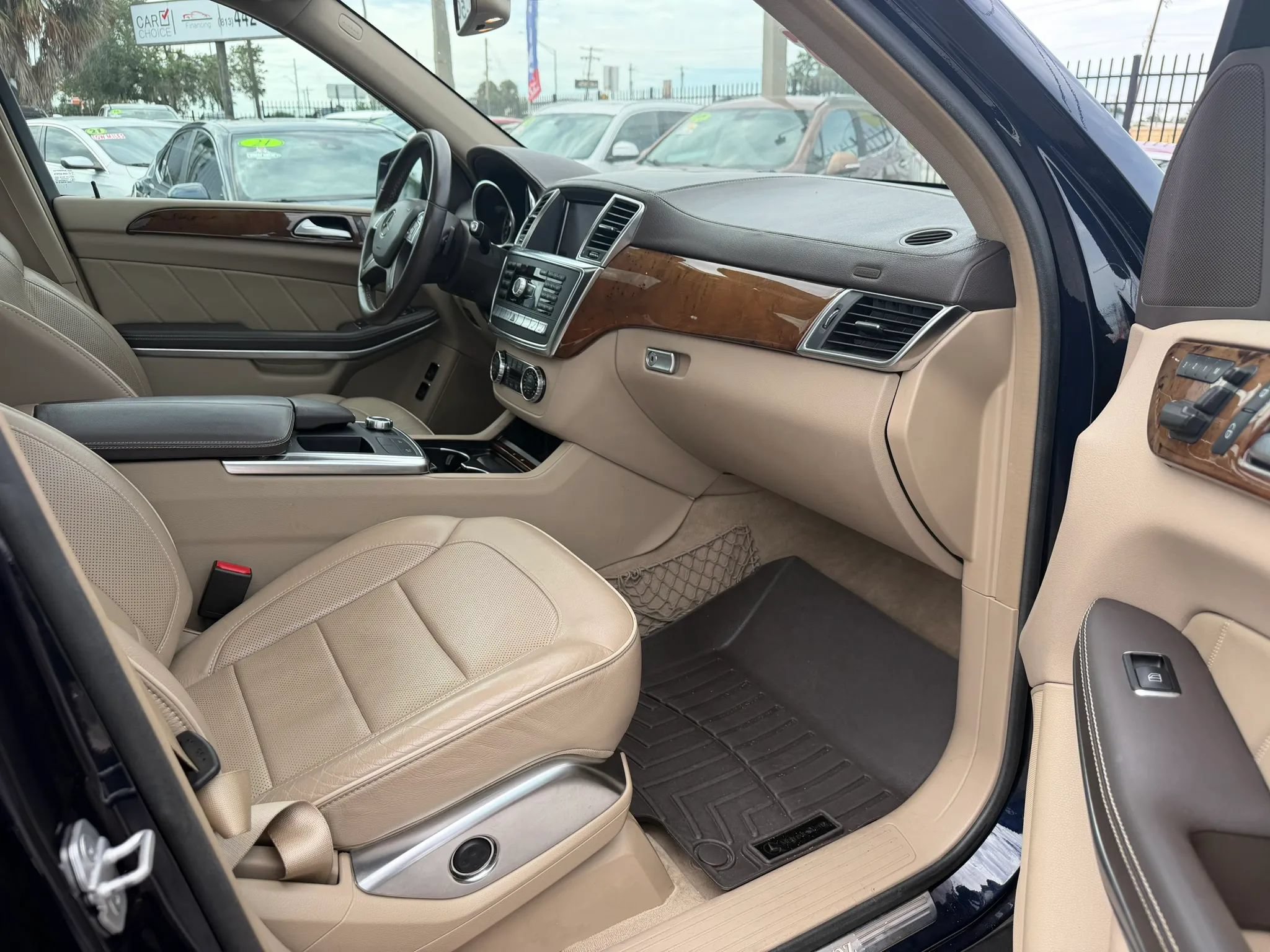 Used 2013 Mercedes-Benz GL 450 4MATIC image 10