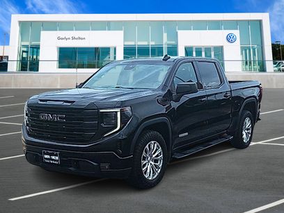 Used 2022 GMC Sierra 1500 Elevation w/ LPO, Elevation Black Package