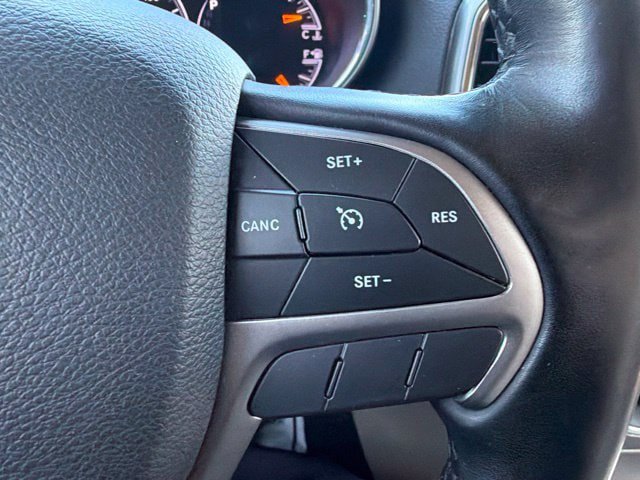 Certified 2020 Jeep Grand Cherokee Laredo AWD/4WD image 19