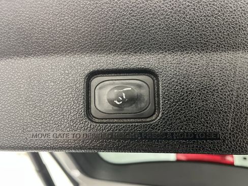 Used 2016 Ford Explorer Limited image 35