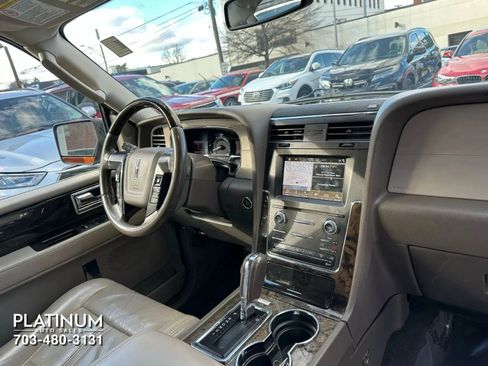 Used 2016 Lincoln Navigator L Select image 12