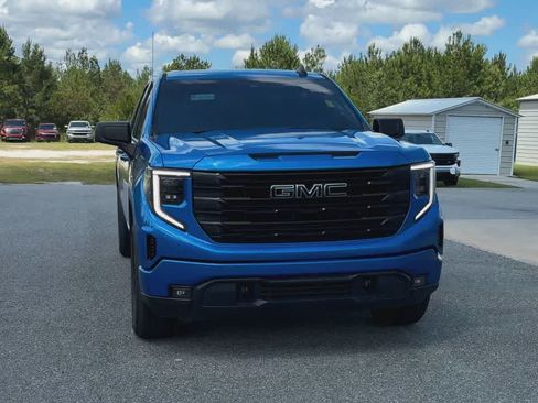 Used 2023 GMC Sierra 1500 Elevation AWD/4WD image 3