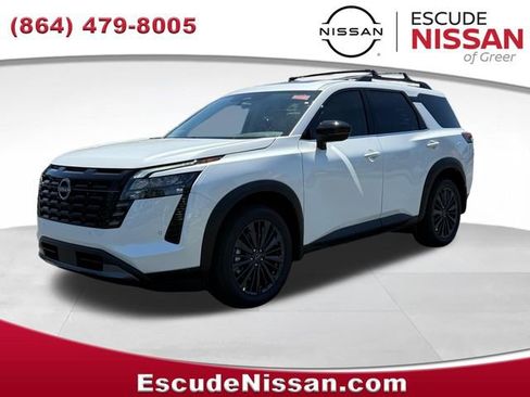 New 2026 Nissan Pathfinder SL w/ SL Premium Package AWD/4WD image 7