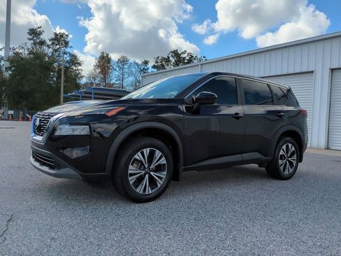 Certified 2023 Nissan Rogue SV image 2
