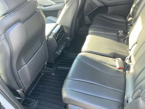 Used 2022 Acura MDX w/ Technology Package image 34