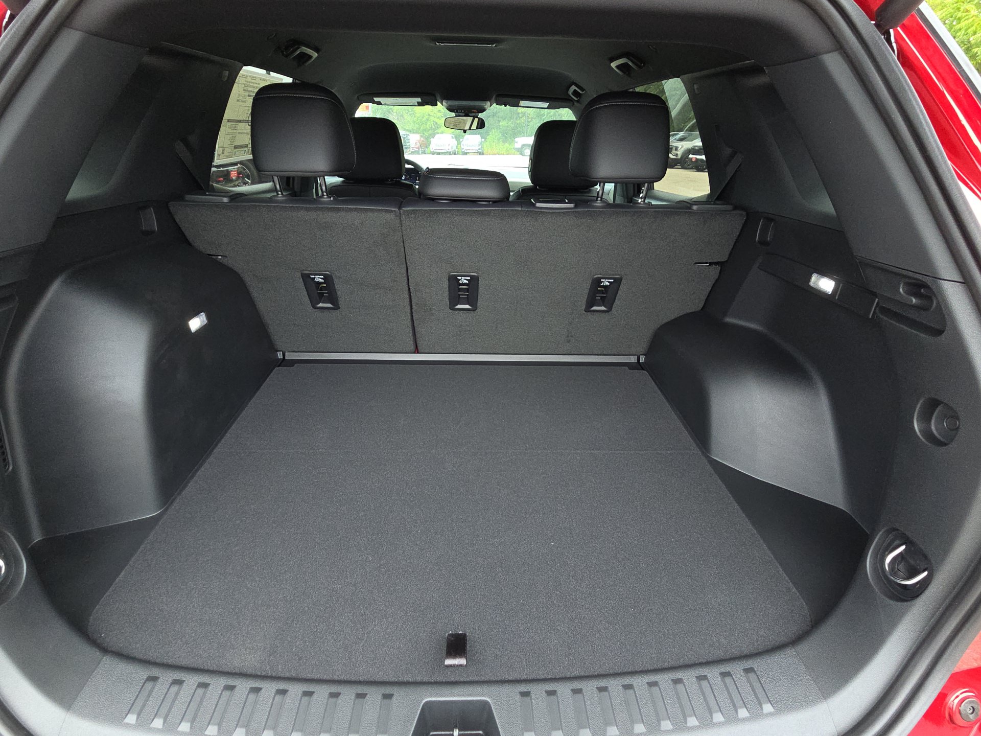 New 2027 Chevrolet Equinox LT w/ Convenience Package II AWD/4WD image 32