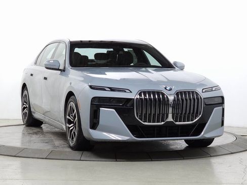 Used 2026 BMW 740i xDrive AWD/4WD image 1