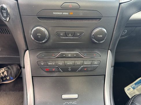 Used 2017 Ford Edge SEL w/ Equipment Group 201A image 29