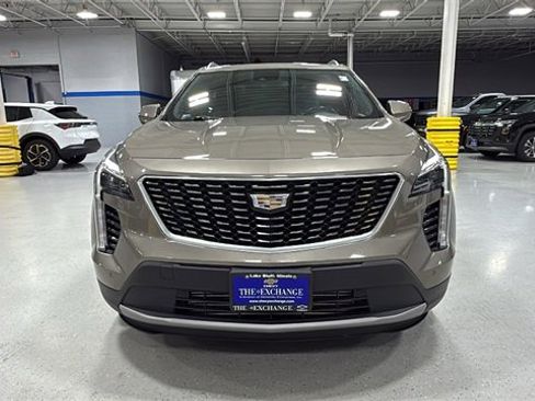Used 2020 Cadillac XT4 Premium Luxury w/ Cold Weather Package image 18
