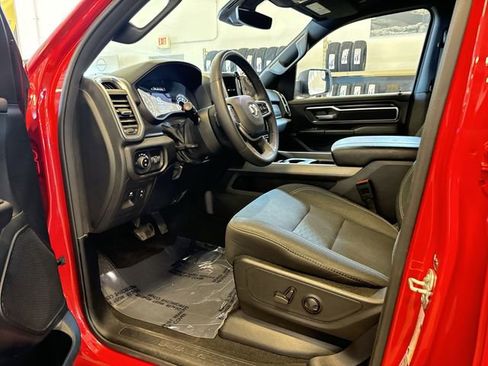 Used 2025 RAM 1500 Big Horn AWD/4WD image 5