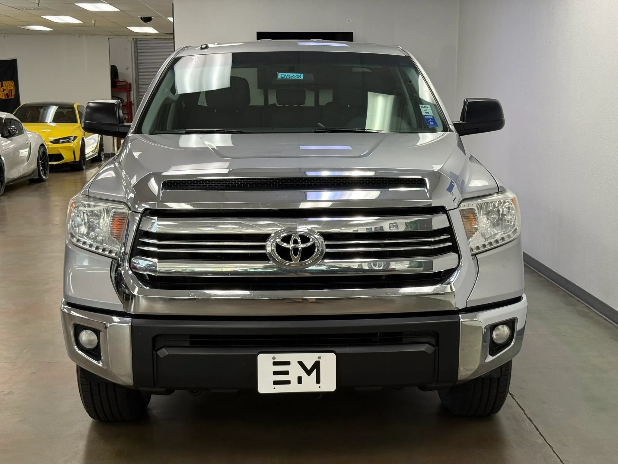 Used 2017 Toyota Tundra SR5 RWD image 3