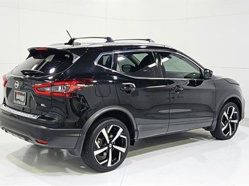 Certified 2022 Nissan Rogue Sport SL FWD image 8