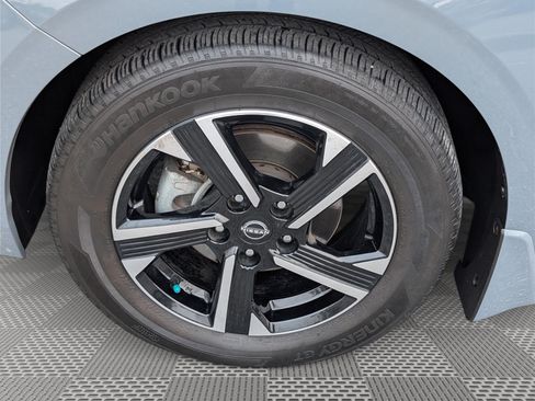 Used 2025 Nissan Sentra SV w/ All-Weather Package FWD image 10
