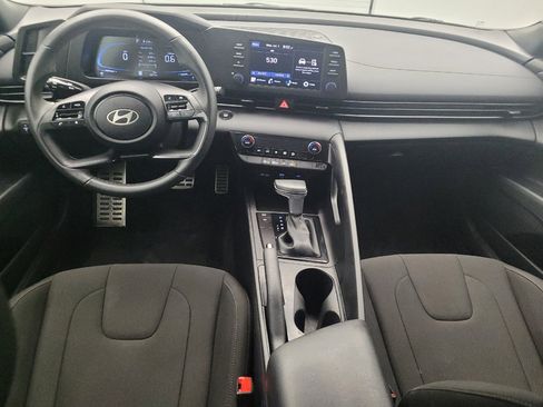 Used 2025 Hyundai Elantra Sport FWD image 22
