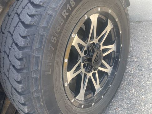 Used 2017 Chevrolet Silverado 1500 LT w/ All Star Edition AWD/4WD image 18