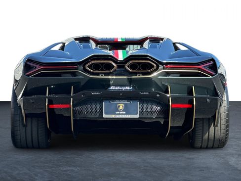 Used 2024 Lamborghini Revuelto image 4