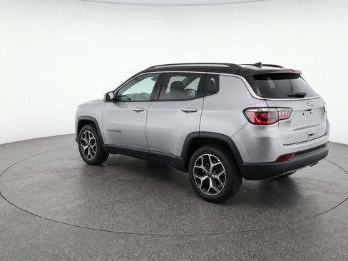 Used 2025 Jeep Compass Limited AWD/4WD image 6