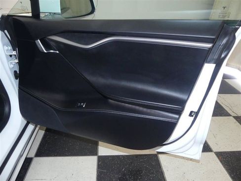 Used 2018 Tesla Model S 100D AWD/4WD image 23