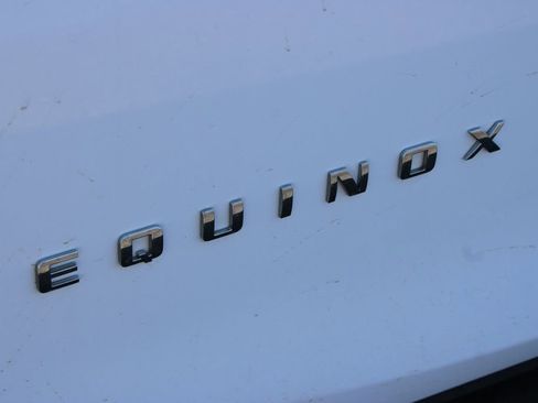 Used 2021 Chevrolet Equinox LT image 18