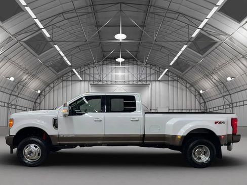 Used 2017 Ford F350 King Ranch w/ Chrome Package AWD/4WD image 2