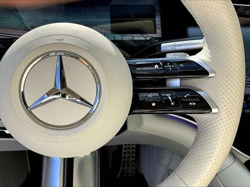 Certified 2023 Mercedes-Benz EQS 580 4MATIC Sedan image 20