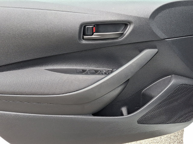Used 2025 Toyota Corolla LE FWD image 13