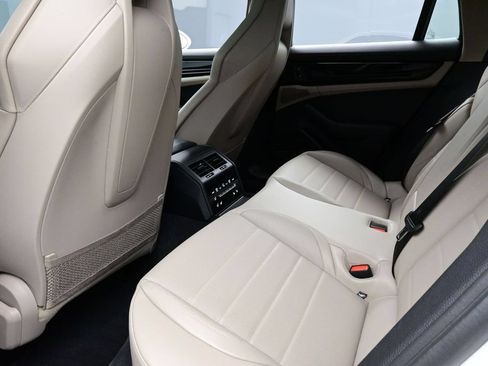 Certified 2026 Porsche Panamera w/ Premium Package RWD image 14