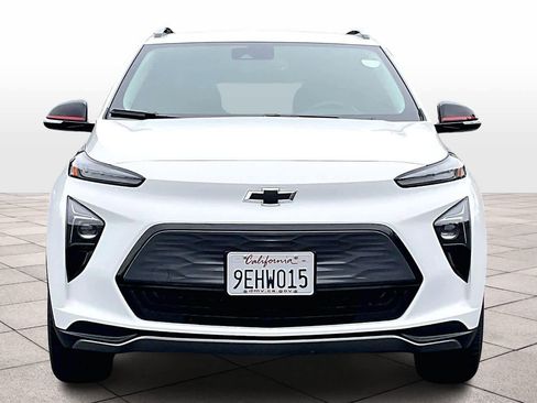 Used 2023 Chevrolet Bolt EUV LT w/ Convenience Package image 3