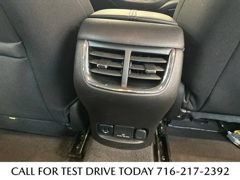 Used 2017 Chevrolet Malibu LT FWD image 21