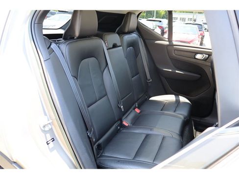 Used 2022 Volvo XC40 T5 Inscription AWD/4WD image 14