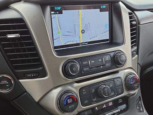 Used 2018 GMC Yukon Denali w/ Denali Ultimate Package AWD/4WD image 19