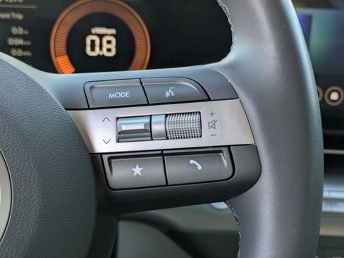 Used 2024 Hyundai Kona SEL image 24