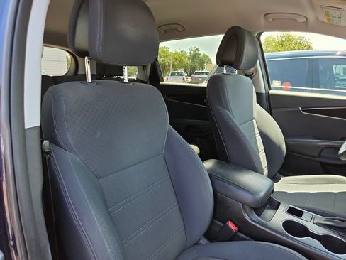 Used 2016 Kia Sorento FWD image 28