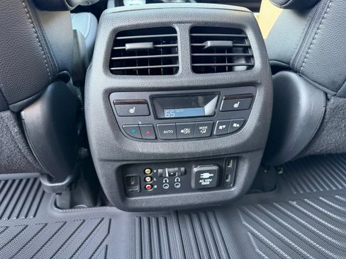Used 2017 Honda Pilot Elite image 40