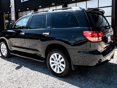 Used 2012 Toyota Sequoia Platinum image 7