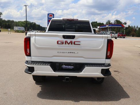 Used 2021 GMC Sierra 2500 Denali w/ Denali Ultimate Package AWD/4WD image 8