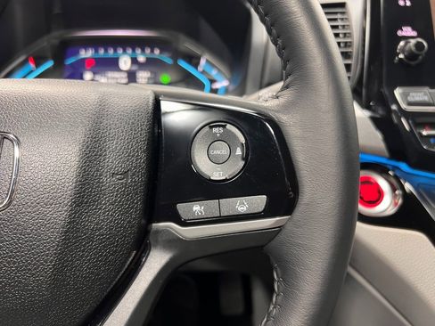 Used 2024 Honda Odyssey Touring image 20