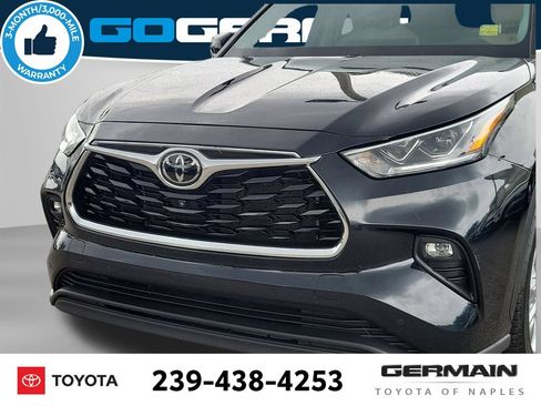 Used 2023 Toyota Highlander Limited FWD image 14