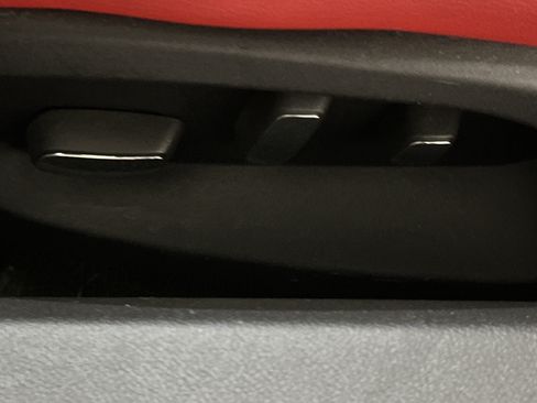 Used 2015 Chevrolet Corvette Z06 w/ 2LZ Preferred Equipment Group image 17